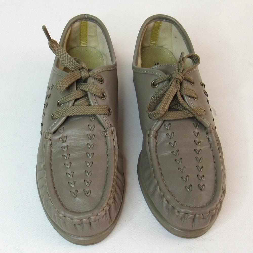 Softspots Women's Bonnie Lite Wedge Oxford Casual Shoe Size 9.5 Gray